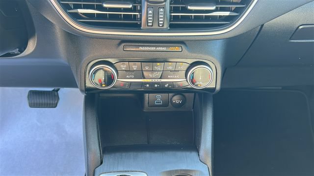 Certified 2022 Ford Escape SE w/ SE Sport Appearance Package AWD/4WD image 21
