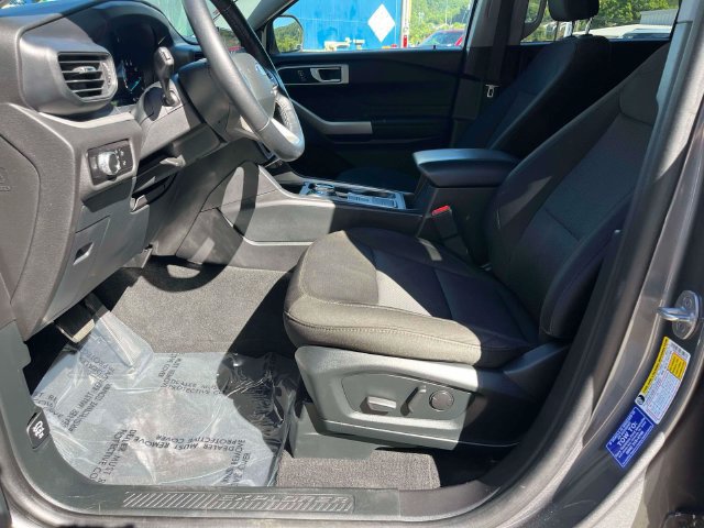 Certified 2023 Ford Explorer XLT RWD image 31