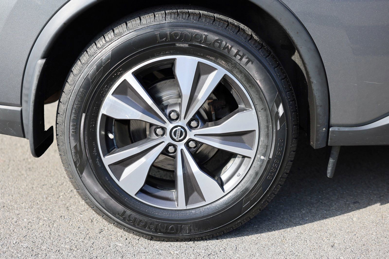 Used 2019 Nissan Murano S image 23