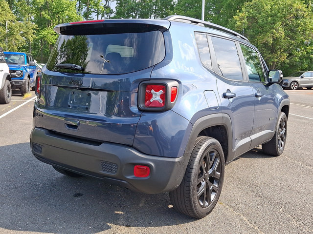Used 2023 Jeep Renegade Altitude w/ Sun/Sound Group AWD/4WD image 10