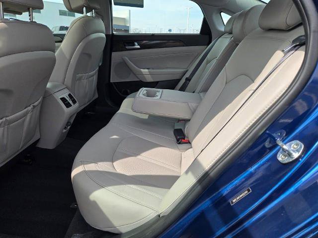 Used 2017 Hyundai Sonata Limited w/ Ultimate Package 04 FWD image 17