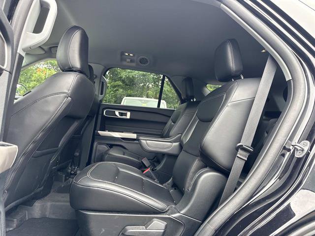 Certified 2023 Ford Explorer XLT w/ Equipment Group 202A AWD/4WD image 8
