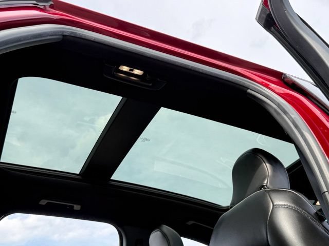 Certified 2019 Ford Edge ST w/ Equipment Group 401A AWD/4WD image 6