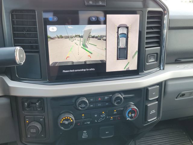 Certified 2025 Ford F250 XLT w/ Black Appearance Package AWD/4WD image 17