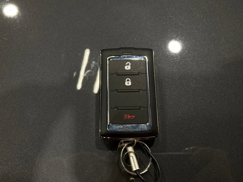 Used 2025 Jeep Grand Cherokee Laredo X image 30