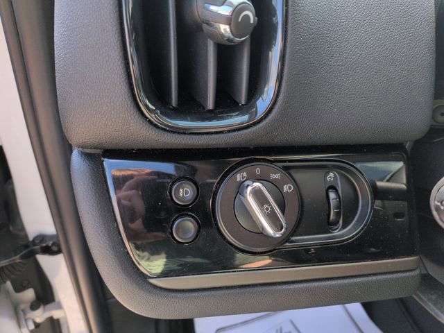 Used 2019 MINI Cooper Countryman S w/ Premium Package image 30