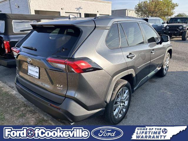 Used 2021 Toyota RAV4 XLE Premium AWD/4WD image 3