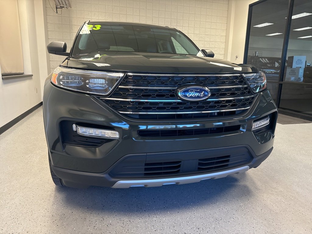 Certified 2023 Ford Explorer XLT w/ Equipment Group 202A image 30