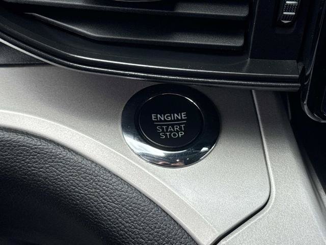 Certified 2023 Ford Explorer XLT RWD image 18