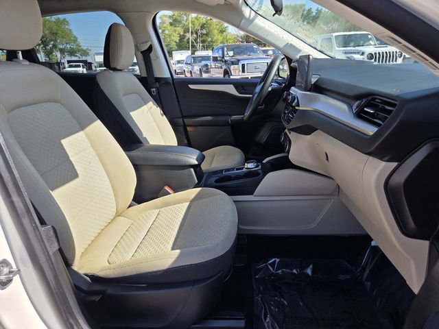 Certified 2022 Ford Escape SE w/ SE Sport Appearance Package image 19