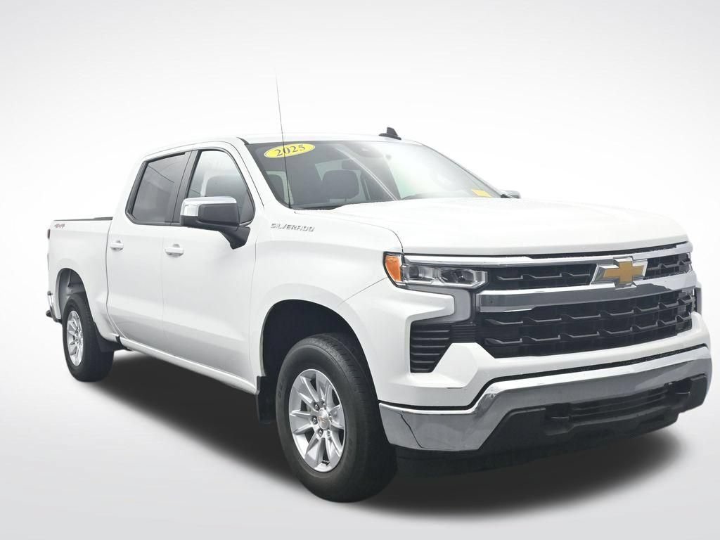 Used 2025 Chevrolet Silverado 1500 LT AWD/4WD image 3