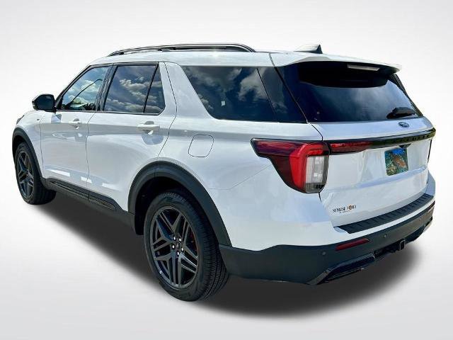 Certified 2025 Ford Explorer ST-Line w/ ST-Line Street Pack AWD/4WD image 5