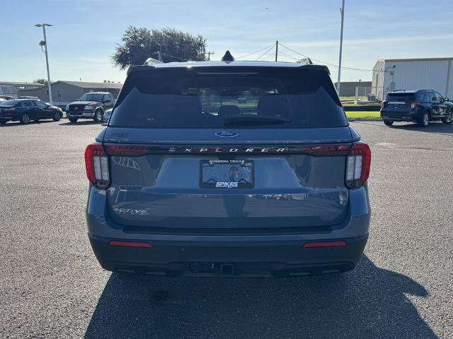 Certified 2025 Ford Explorer Active RWD image 4