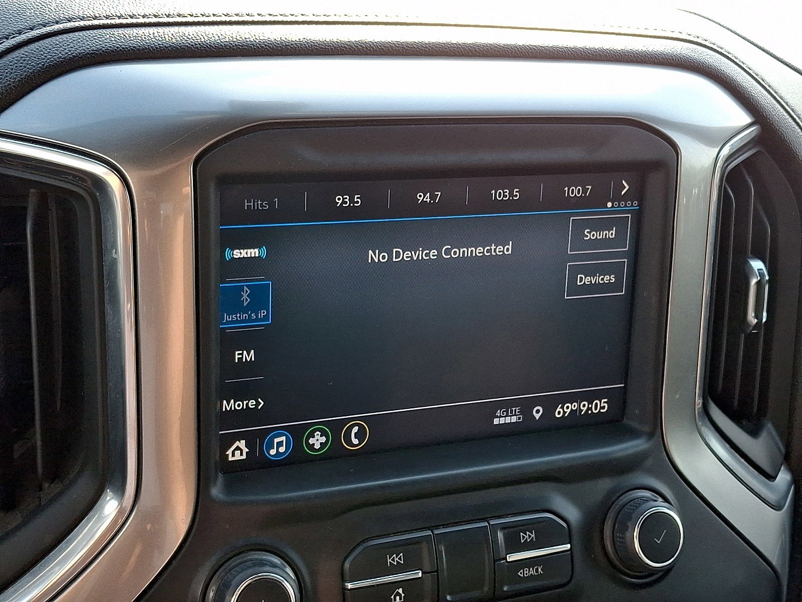 Used 2022 Chevrolet Silverado 1500 RST w/ Safety Package image 15