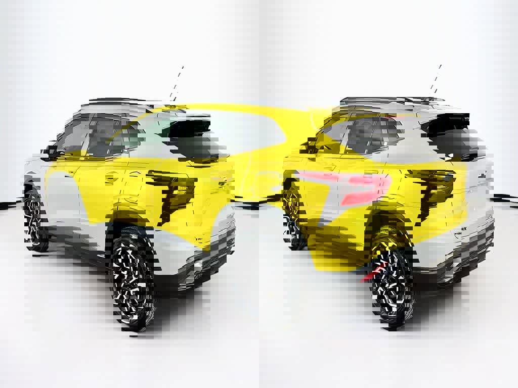 Used 2024 Chevrolet Trax RS w/ Sunroof Package image 4