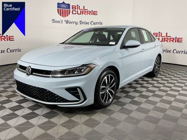 Used 2025 Volkswagen Jetta SE image 1