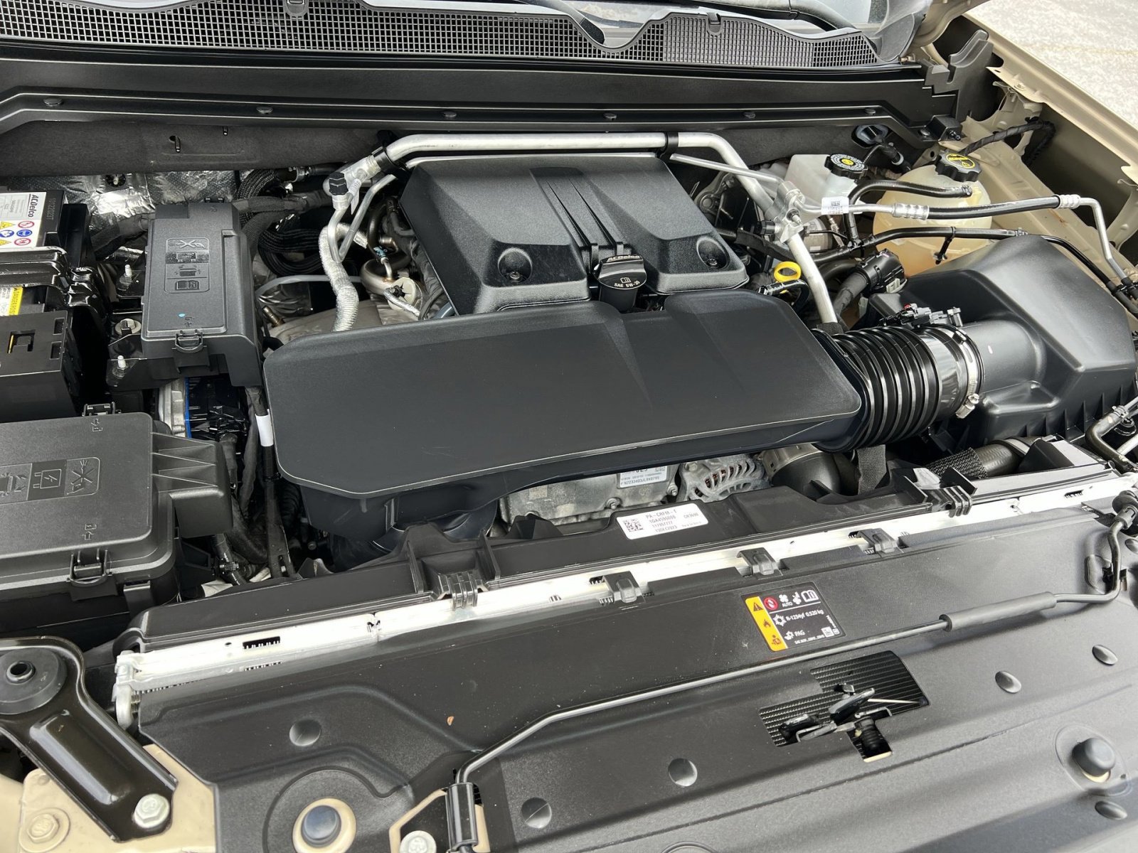 Used 2023 GMC Canyon AT4 image 28