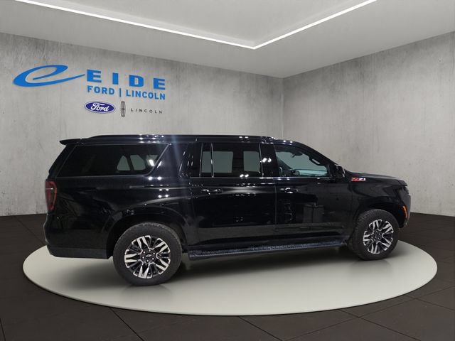 Used 2026 Chevrolet Suburban Z71 AWD/4WD image 7