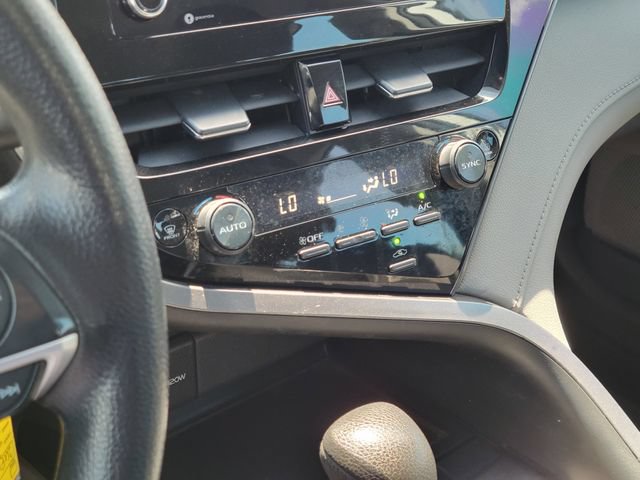 Used 2022 Toyota Camry LE FWD image 18