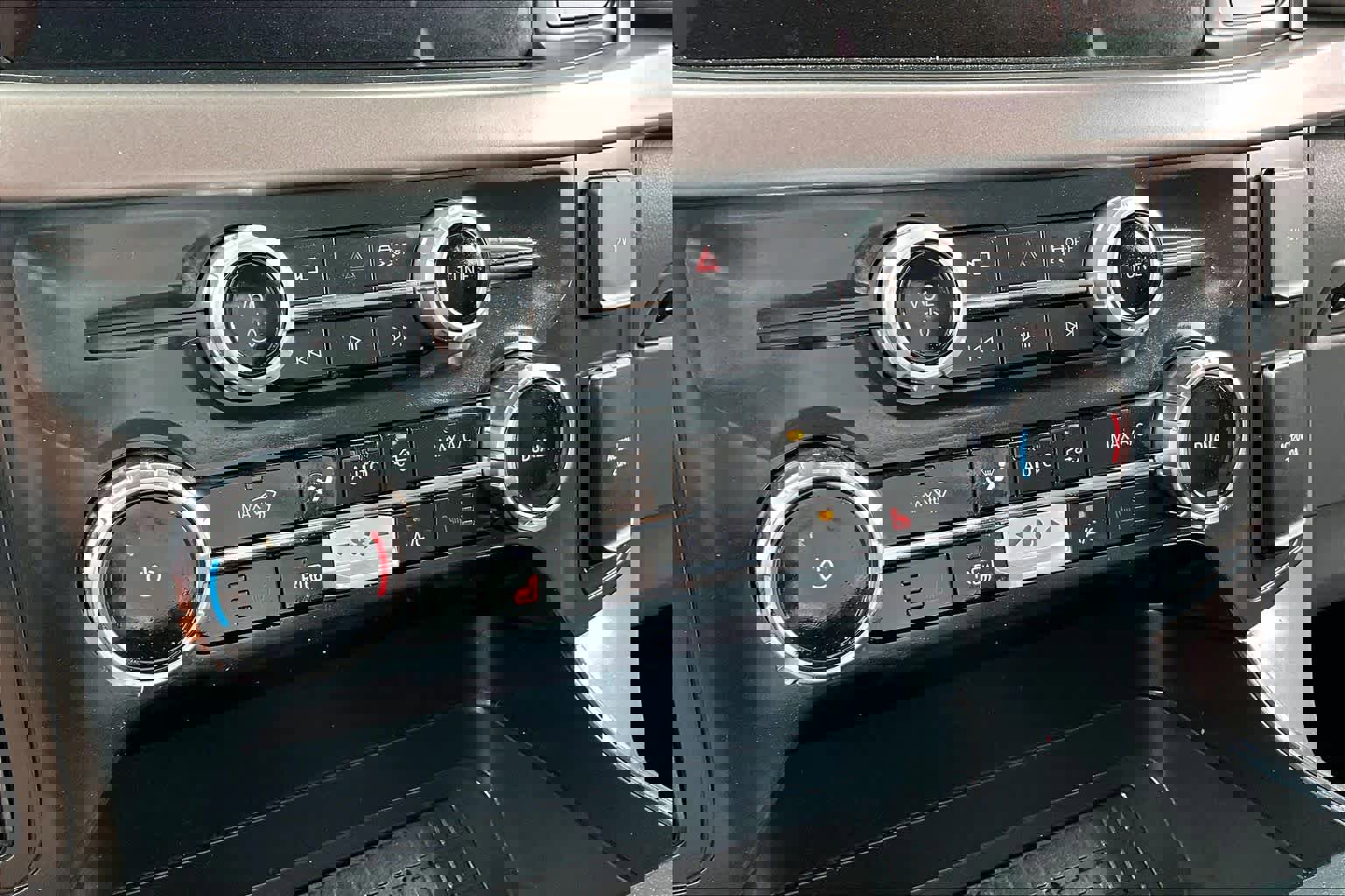 Certified 2025 Ford F150 XLT w/ Equipment Group 303A High image 31