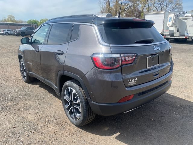 Used 2023 Jeep Compass Limited AWD/4WD image 5