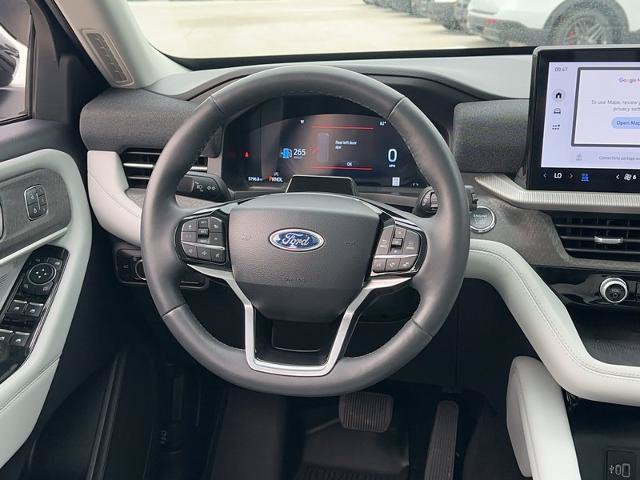 Certified 2026 Ford Explorer Platinum w/ LUX Leather Package AWD/4WD image 15