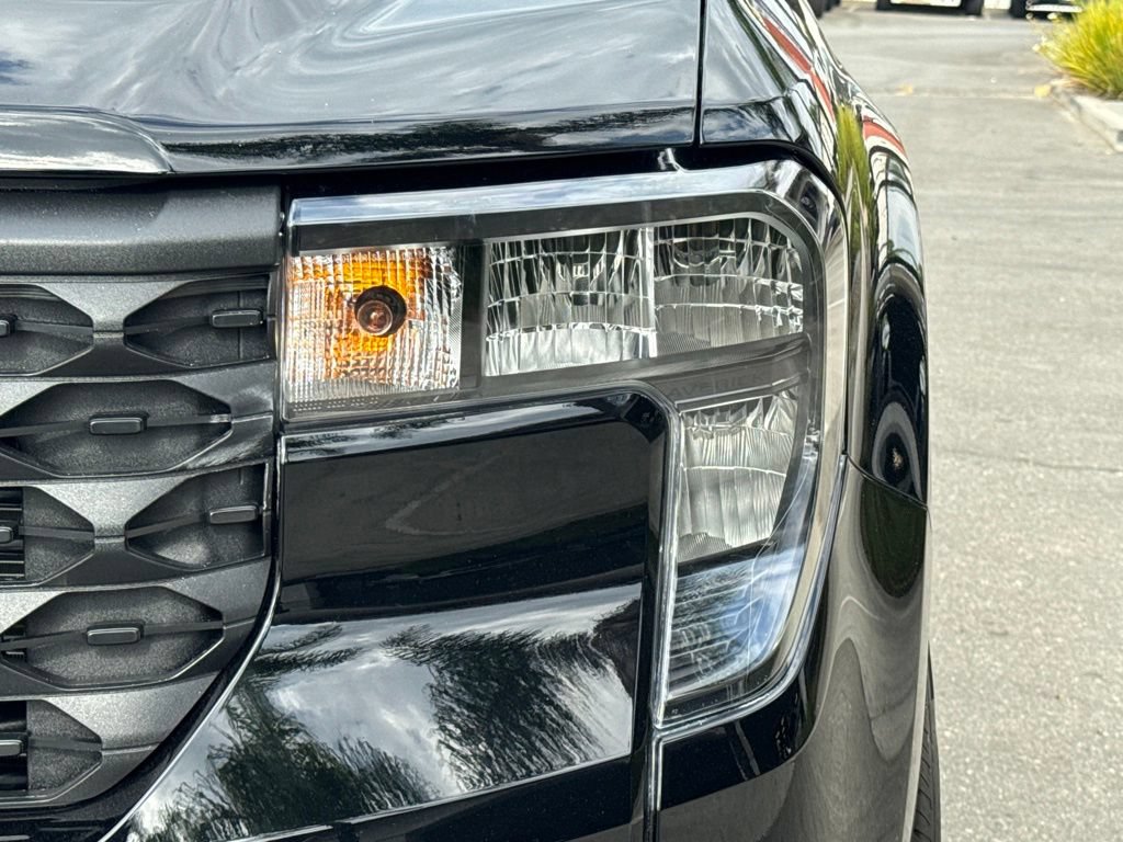 Certified 2025 Ford Maverick XLT w/ 4K Tow Package AWD/4WD image 15