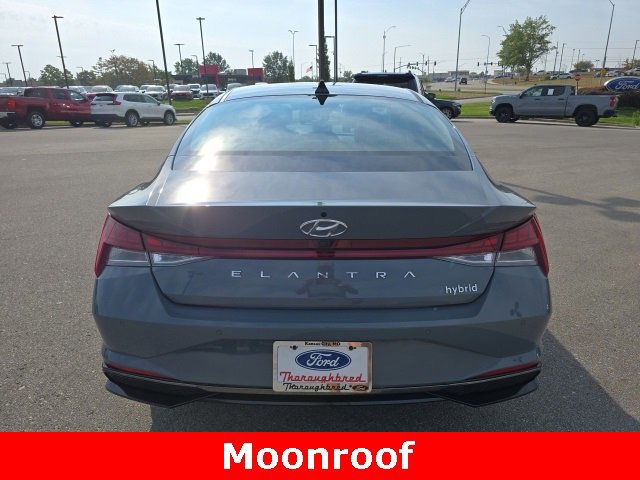 Used 2023 Hyundai Elantra Limited image 3