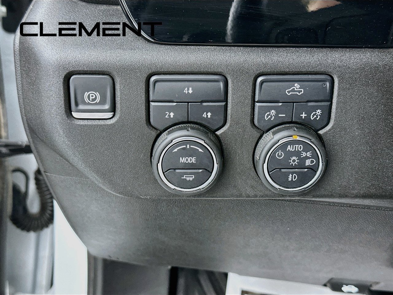 Used 2025 Chevrolet Silverado 2500 LT AWD/4WD image 14
