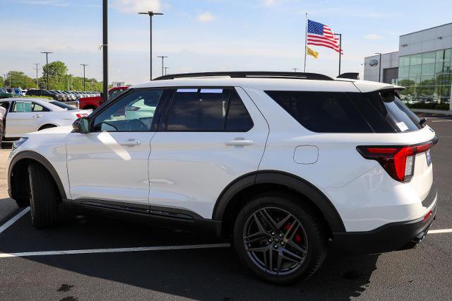 Certified 2026 Ford Explorer ST w/ Sun And Sound Package AWD/4WD image 19