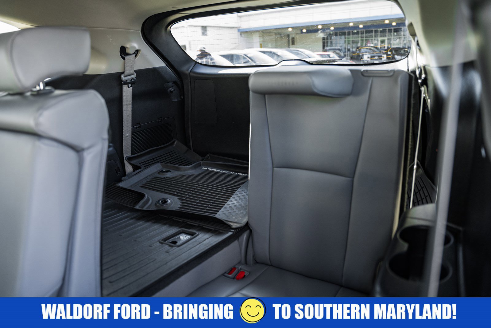 Used 2020 Toyota Highlander XLE image 38