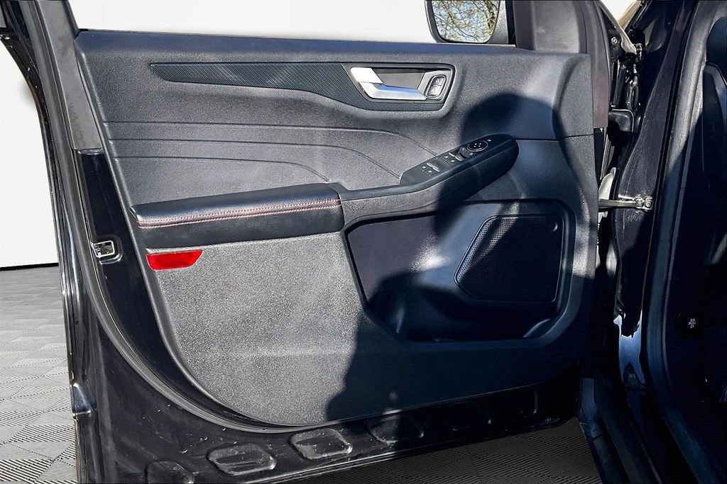 Certified 2023 Ford Escape ST-Line w/ Tech Pack #1 image 22