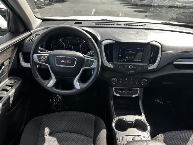 Used 2024 GMC Terrain SLE FWD image 13