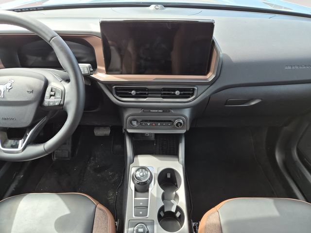 Certified 2025 Ford Bronco Sport Outer Banks w/ Outer Banks Tech Package+ AWD/4WD image 11