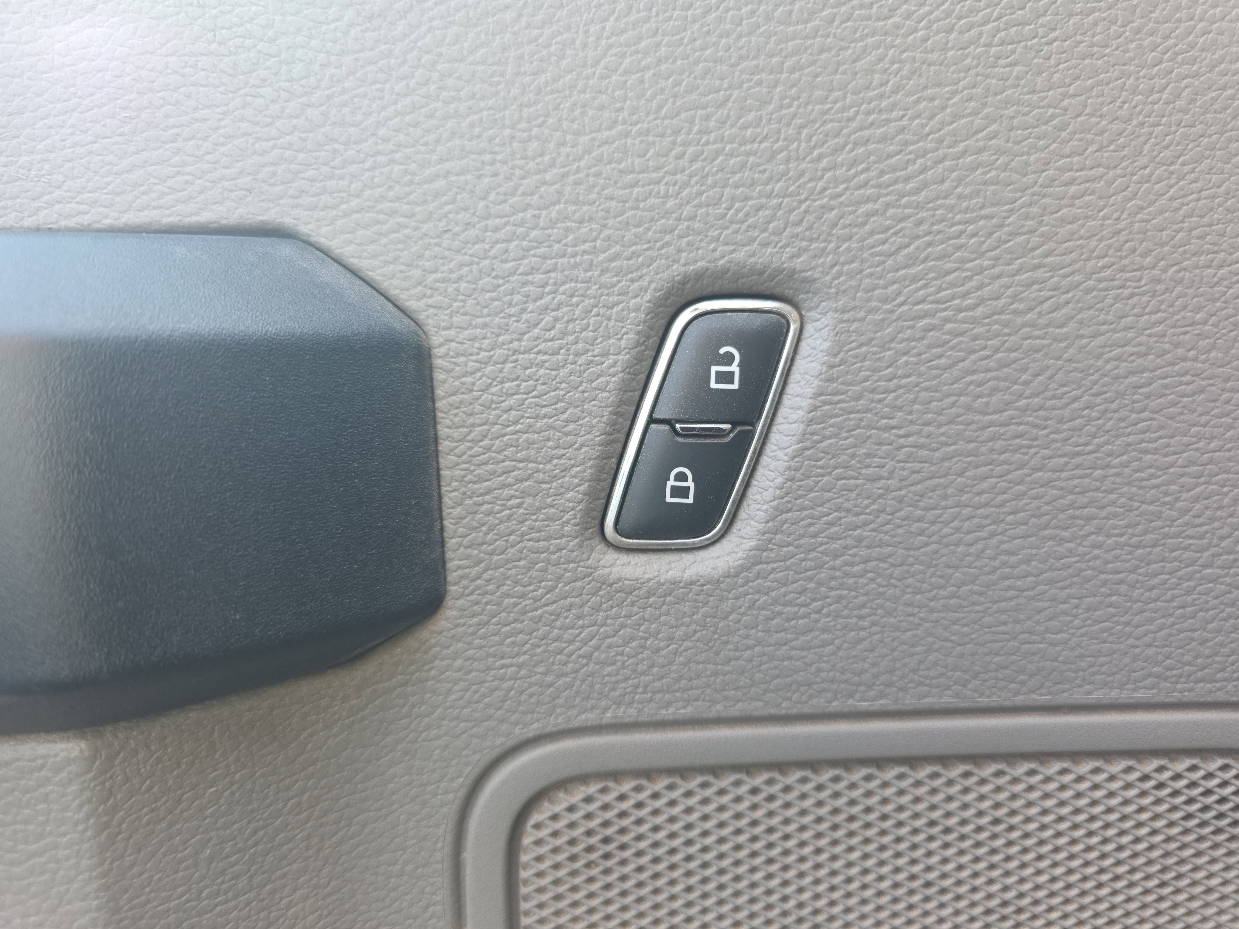 Certified 2020 Ford F550 4x4 Regular Cab Super Duty w/ Power Equipment Group image 20