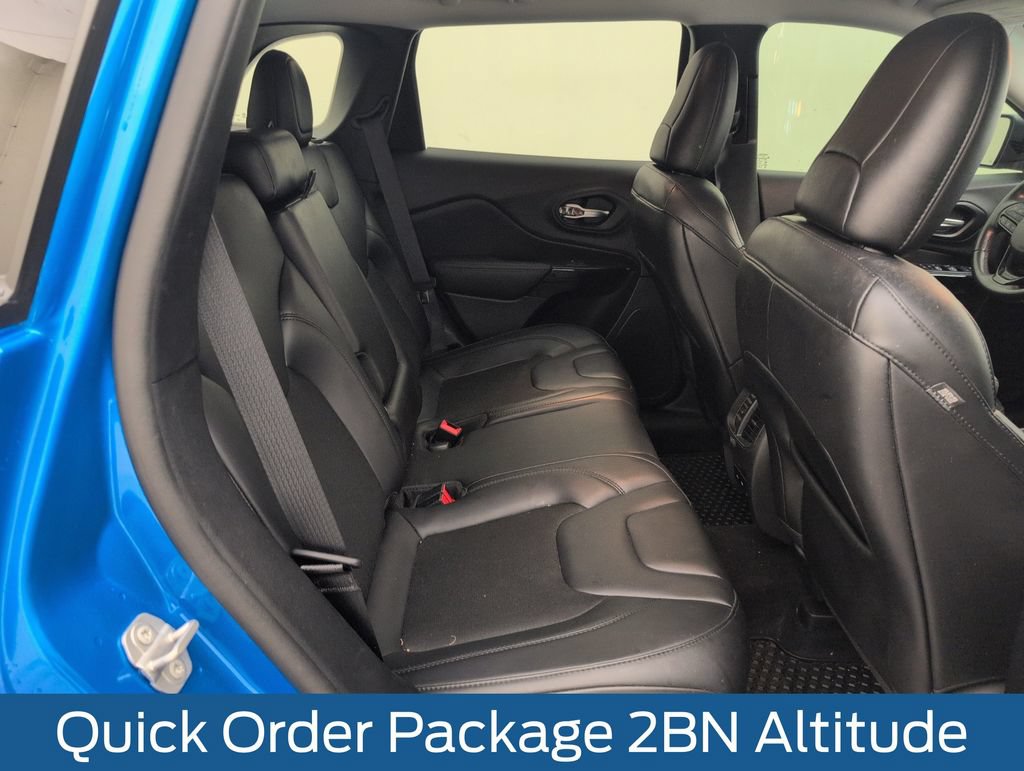 Used 2020 Jeep Cherokee Latitude Plus FWD image 16