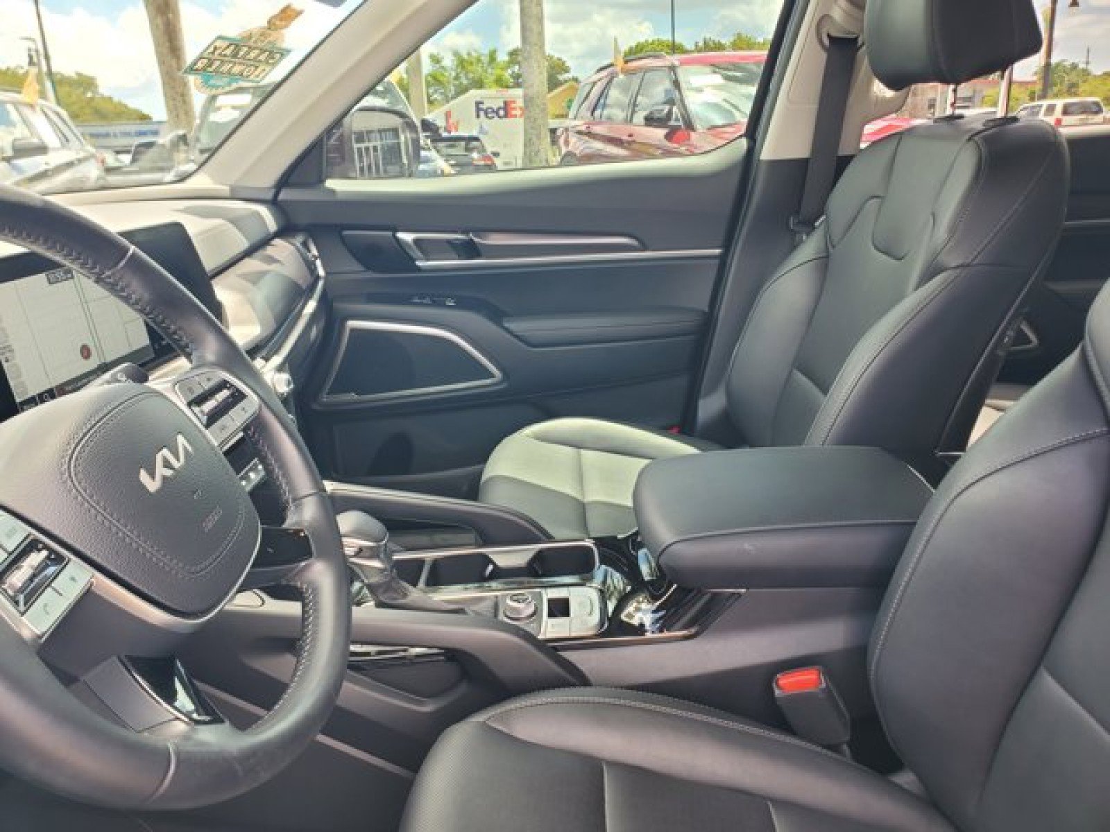 Used 2023 Kia Telluride S AWD/4WD image 11