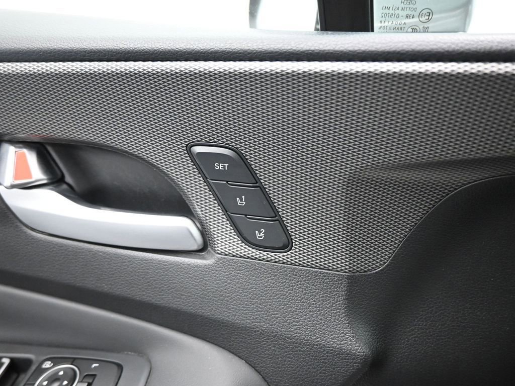 Used 2020 Hyundai Santa Fe Limited image 39