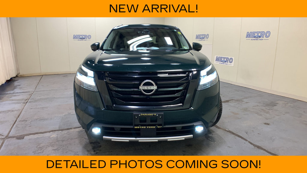 Used 2022 Nissan Pathfinder SL w/ SL Black Package AWD/4WD image 45