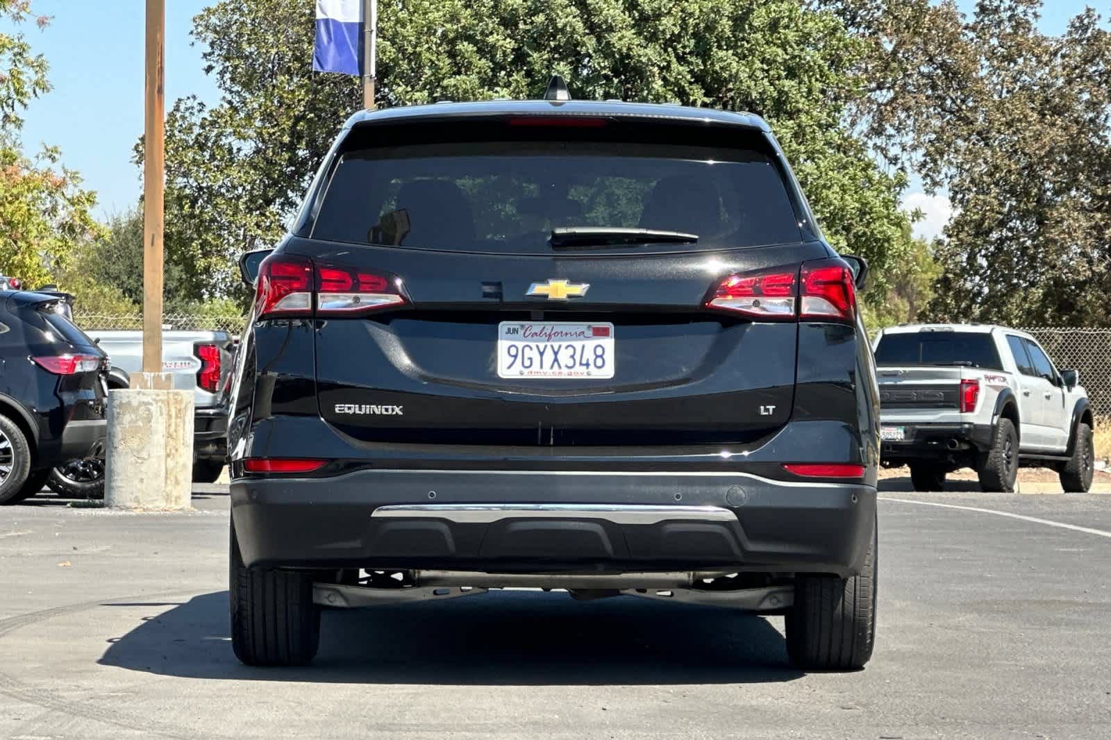Used 2023 Chevrolet Equinox LT w/ Driver Convenience Package FWD image 8