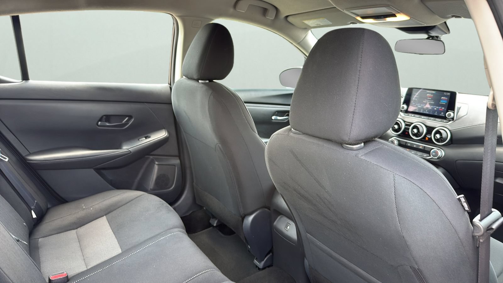 Used 2024 Nissan Sentra SV FWD image 27