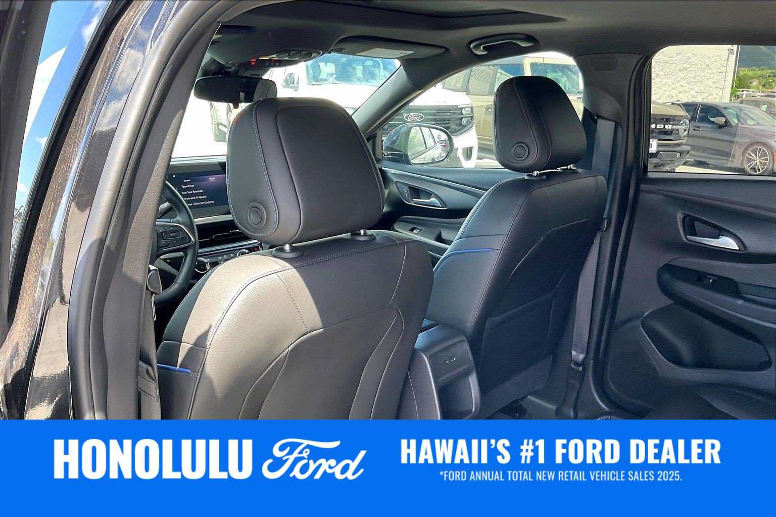 Used 2024 Buick Envista Sport Touring w/ Convenience I Package FWD image 12