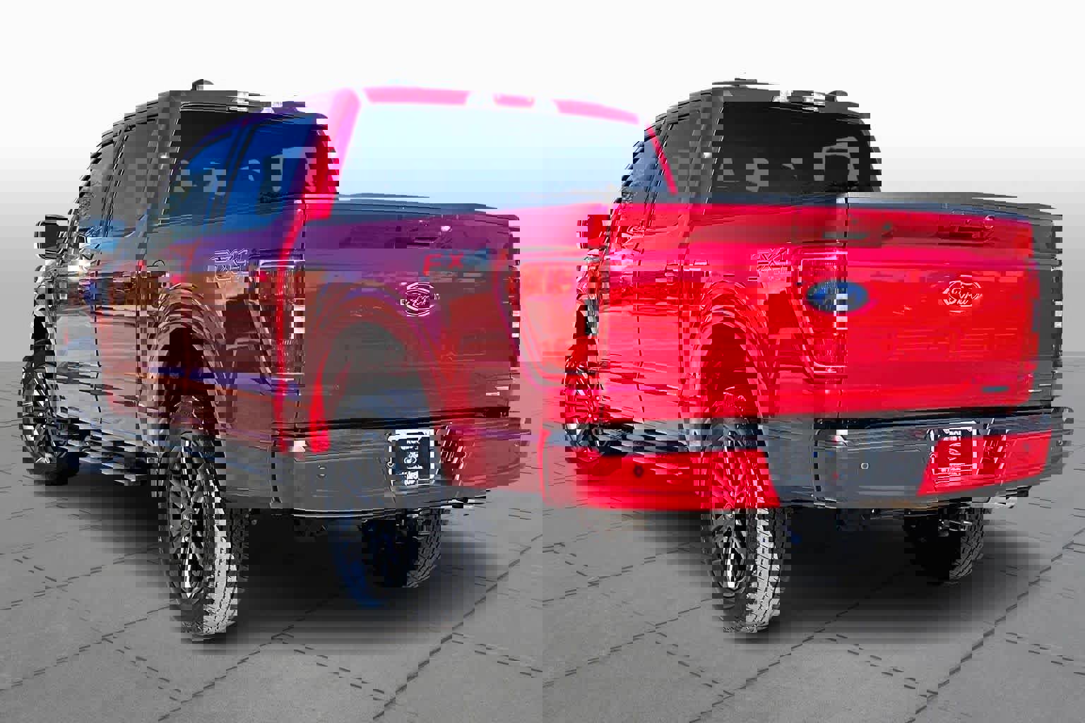 Certified 2022 Ford F150 XLT w/ Equipment Group 302A High image 4