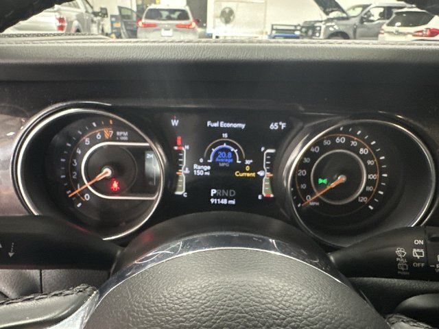 Used 2021 Jeep Wrangler Unlimited Sahara AWD/4WD image 14