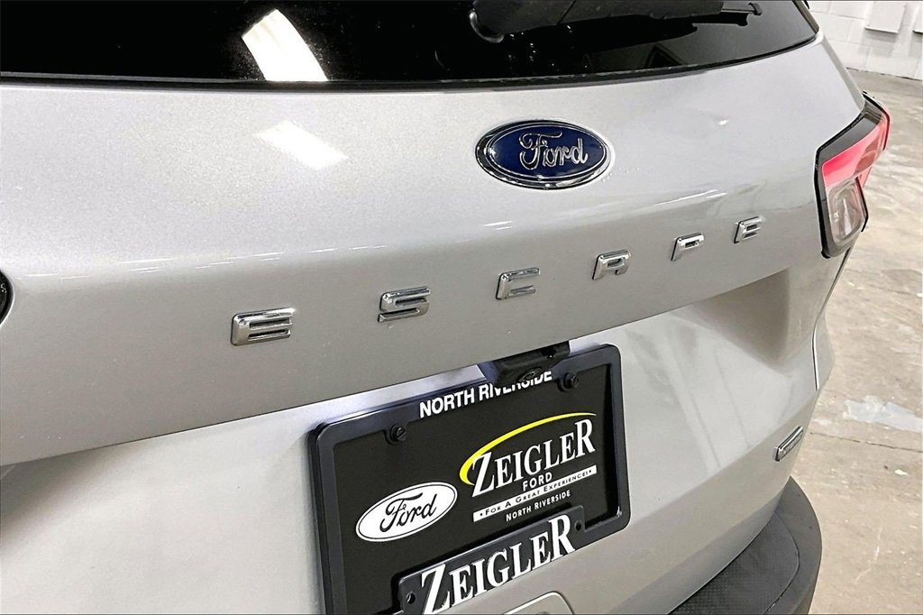 Certified 2020 Ford Escape SE Sport image 8