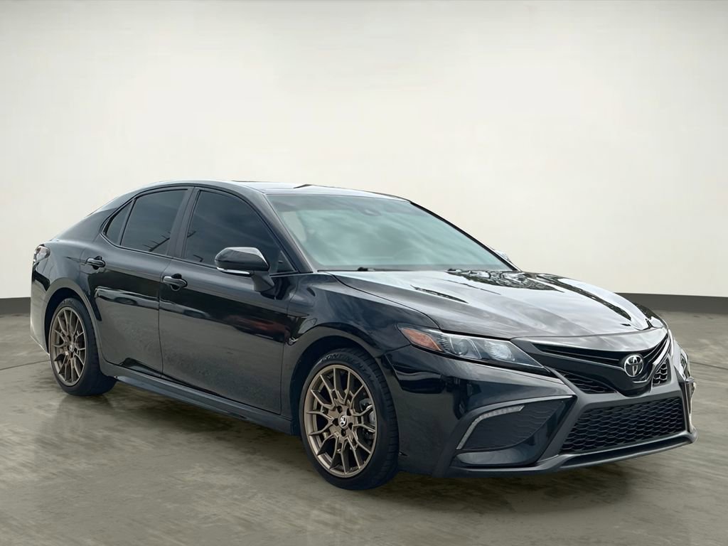Used 2024 Toyota Camry SE w/ Convenience Package FWD image 10