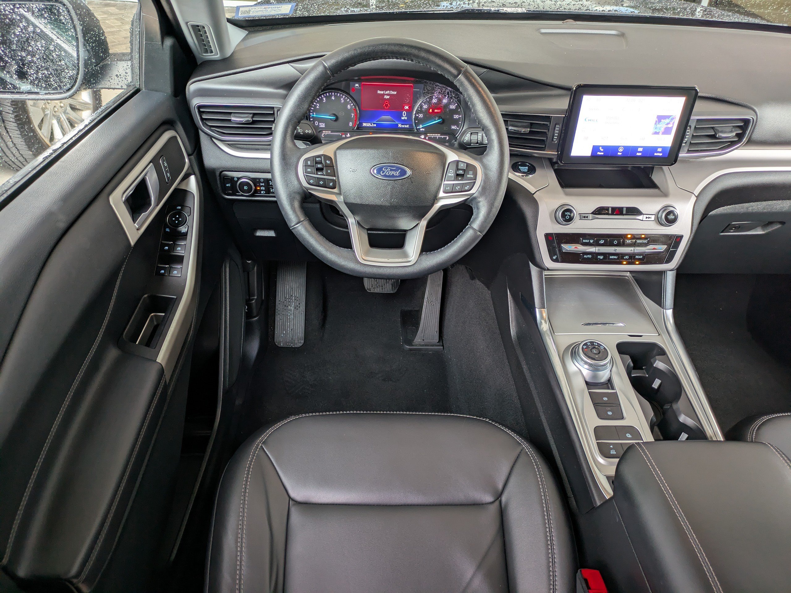 Certified 2023 Ford Explorer XLT w/ Equipment Group 202A RWD image 18