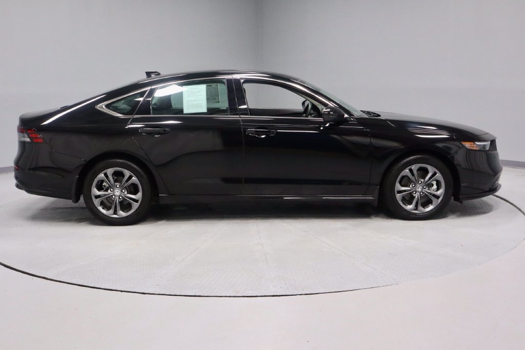 Used 2023 Honda Accord EX-L image 12