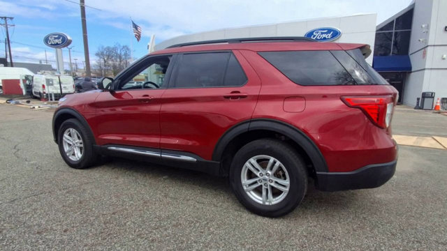 Certified 2022 Ford Explorer XLT w/ Equipment Group 202A image 6
