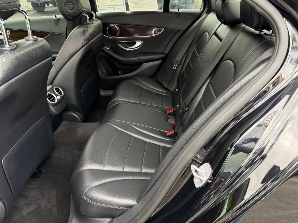 Used 2018 Mercedes-Benz C 300 Sedan image 30
